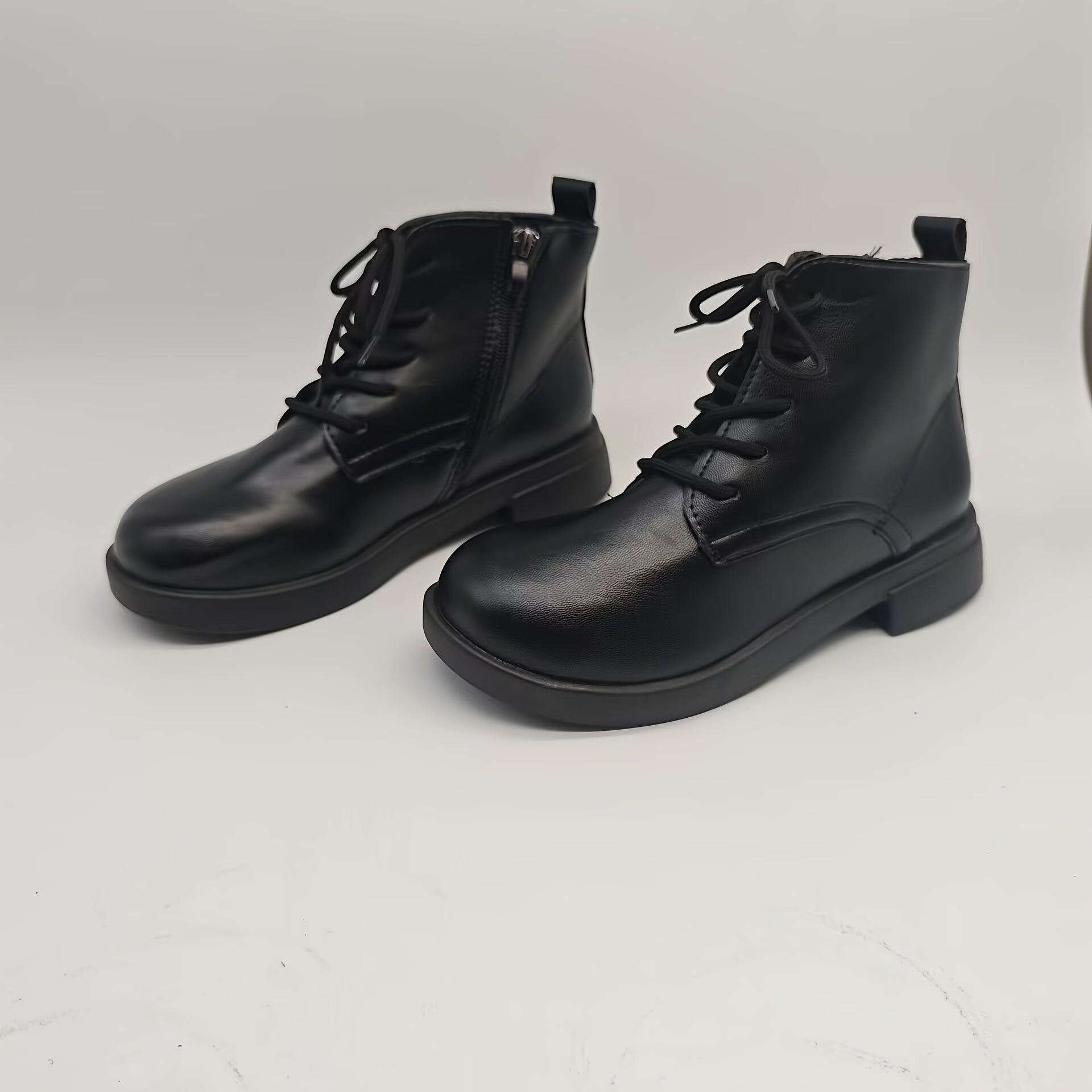 Women's Western Style Chunky Platform Boots Durable PU Low Heel