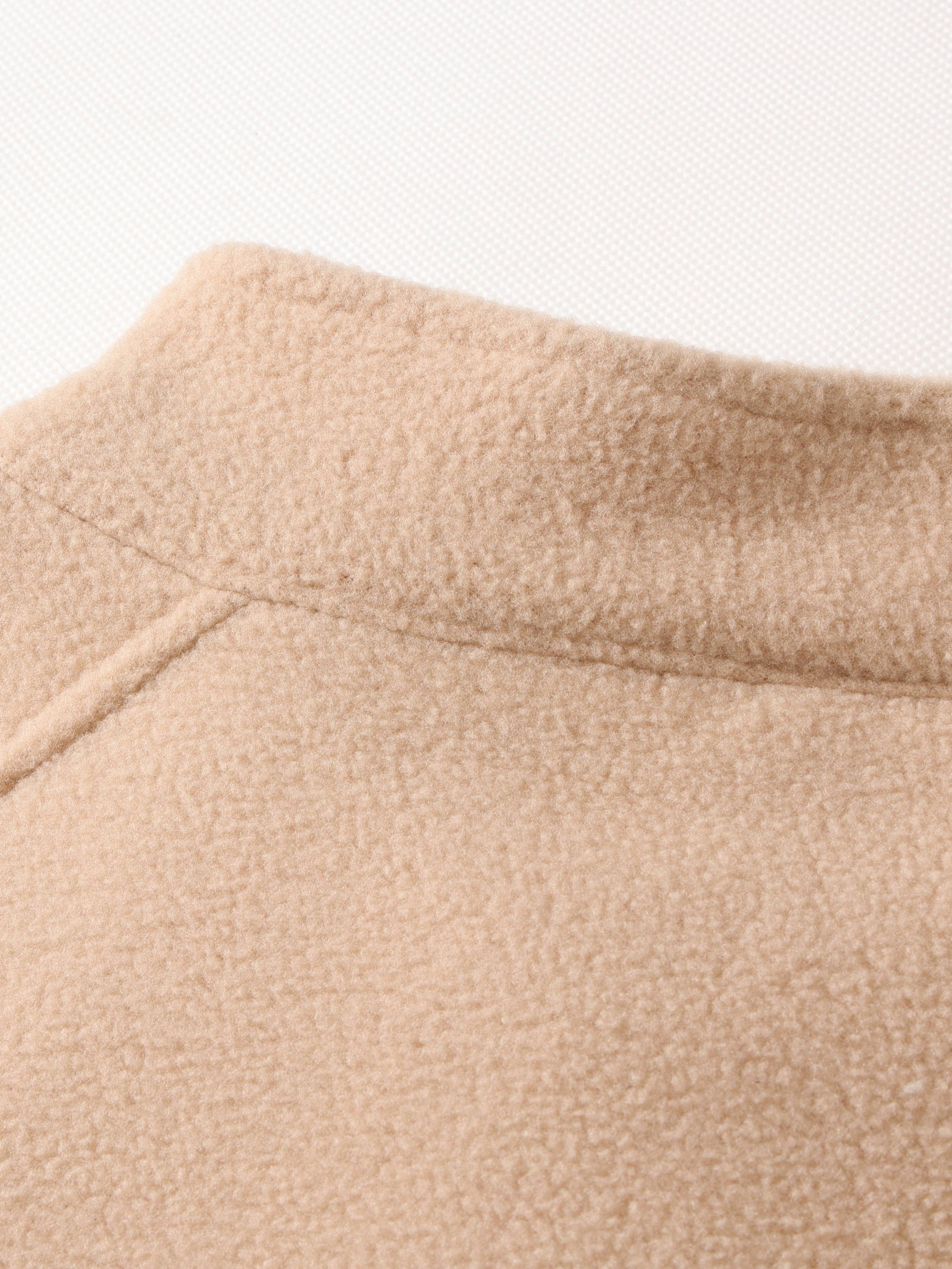 Bej rangli qora aksentli erkaklar taktik flis sviter - Qish/fasl ochiq havoda faoliyatlar uchun iliq, nafas oladigan, mustahkam, fermuarsiz dizayn. Polyesterdan tayyorlangan, mashinada yuvish mumkin.