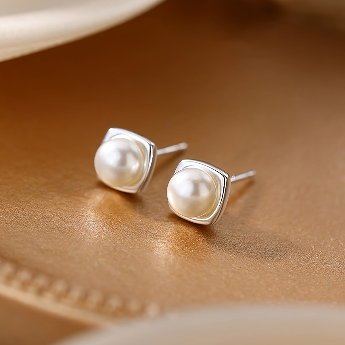 Women’s Freshwater Pearl Earrings Silver Lightweight Classic Elegant Jewelry