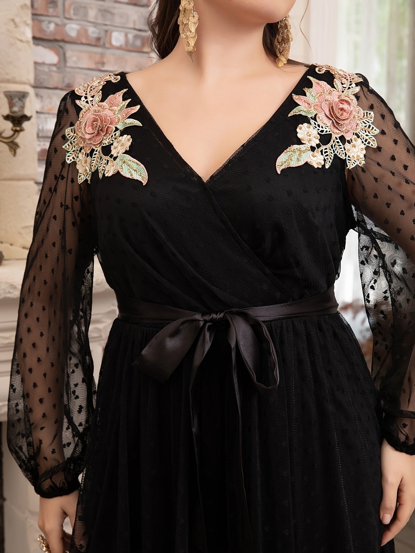 Vestido de encaje para mujer talla grande con escote en V y manga larga, ropa de noche bordada