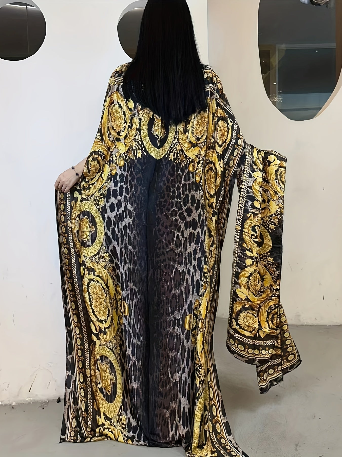 Women Floral Print Maxi Abaya with Batwing Sleeves Black and Gold