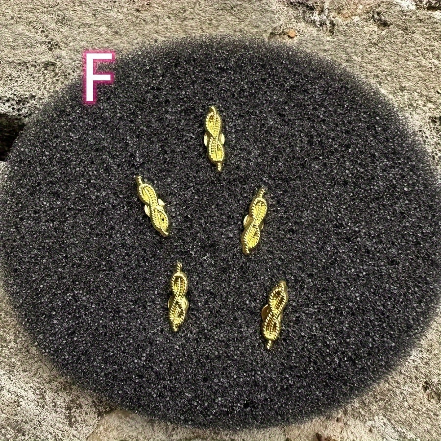 Vintage Style Masonic Brooch Set with Rhinestone Pins for Men’s Suits and Jackets