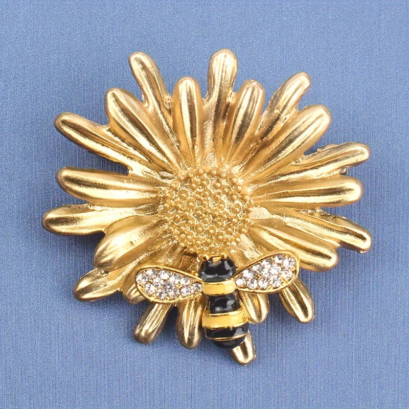 Elegant Bee and Sunflower Rhinestone Brooch for Women Stylish Fashion Accessory
