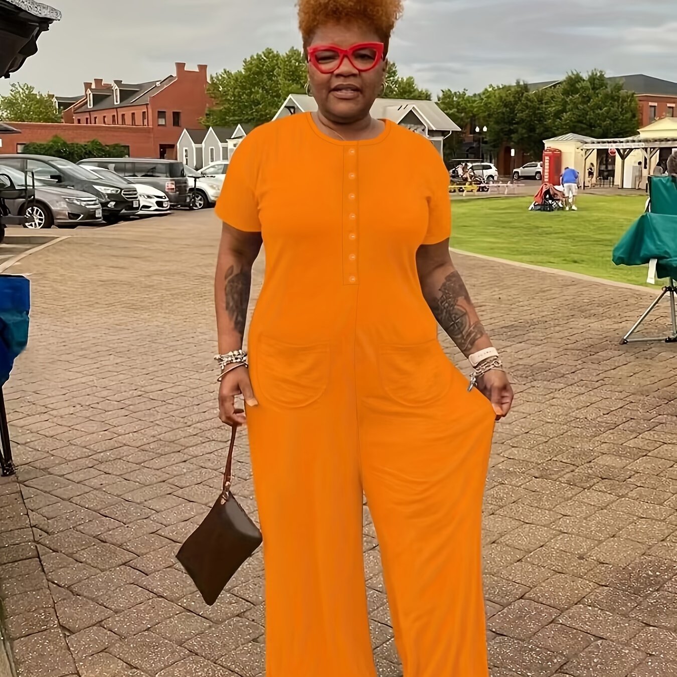 Plus Size Women’s Solid Short Sleeve Jumpsuit With Pockets