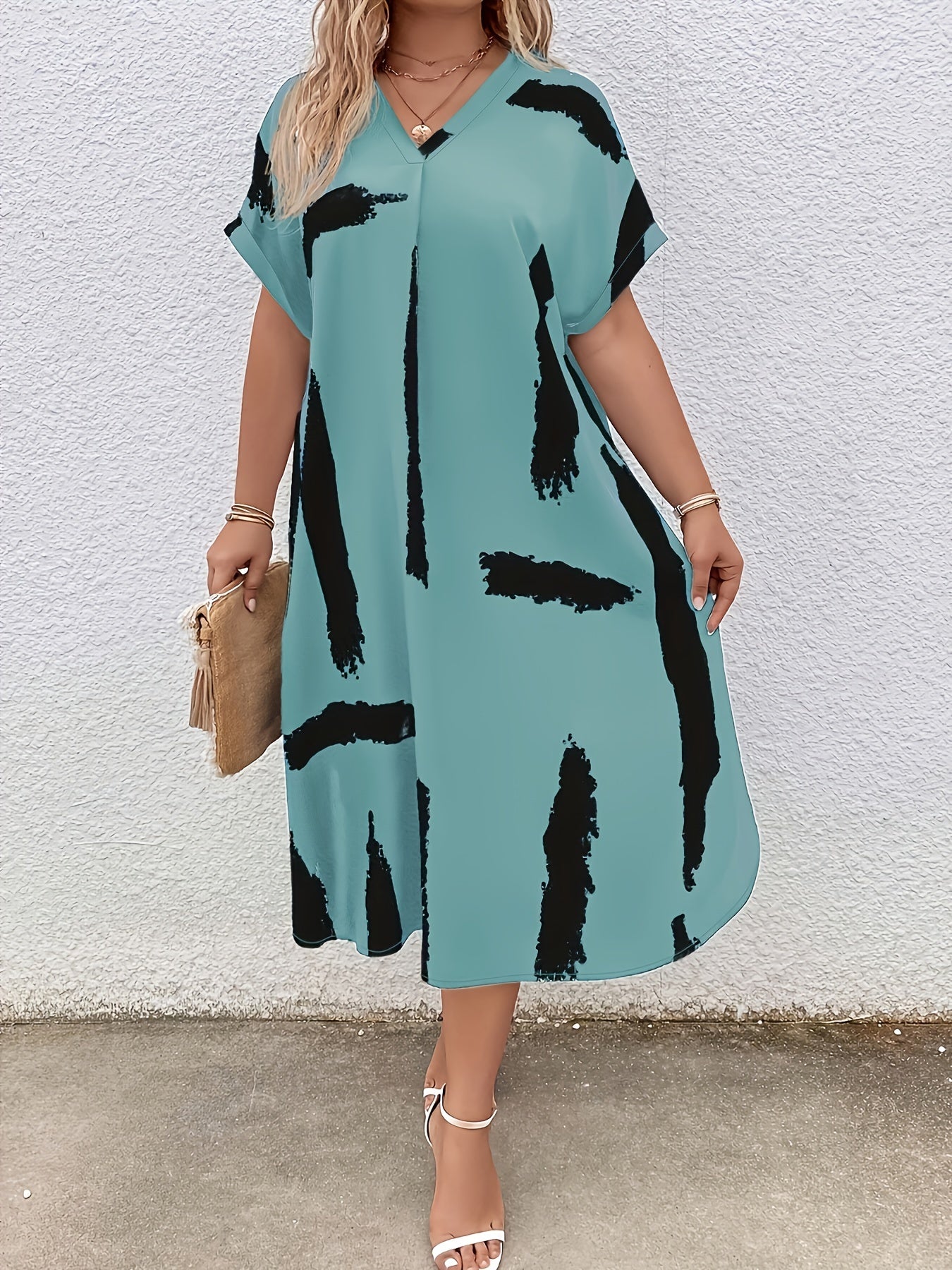 Plus Size V-Neck Brush Print Dress for Women Summer Polyester Fitted