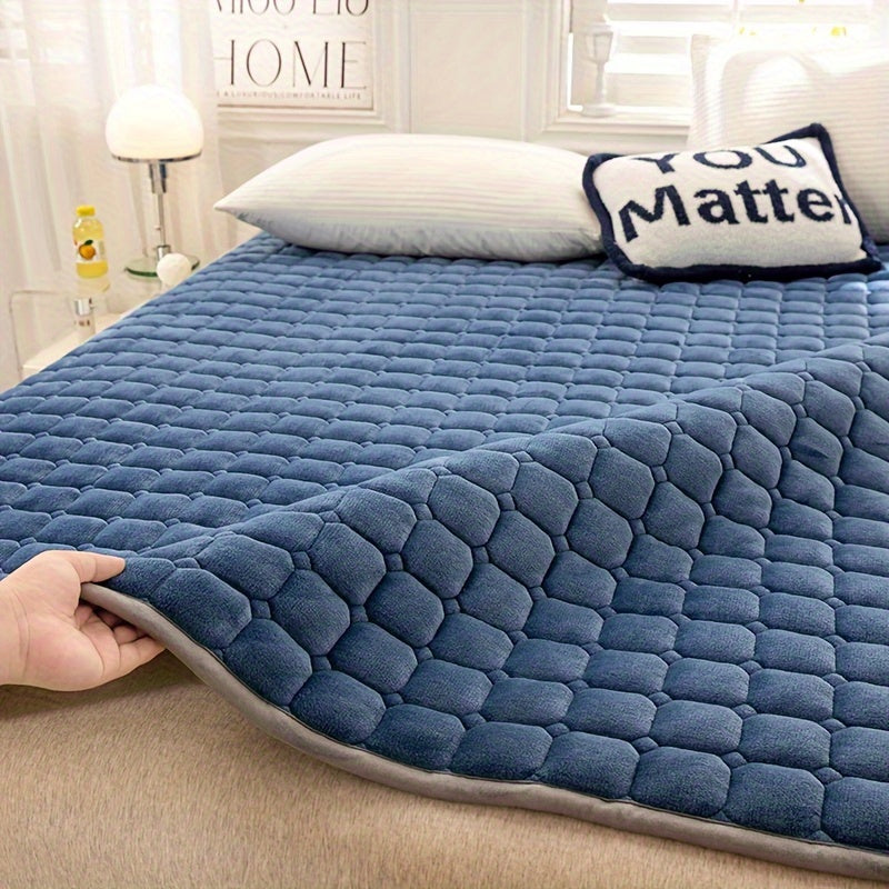 Thick Milk Velvet Checkered Mattress Protector Bedspread Cover for Winter