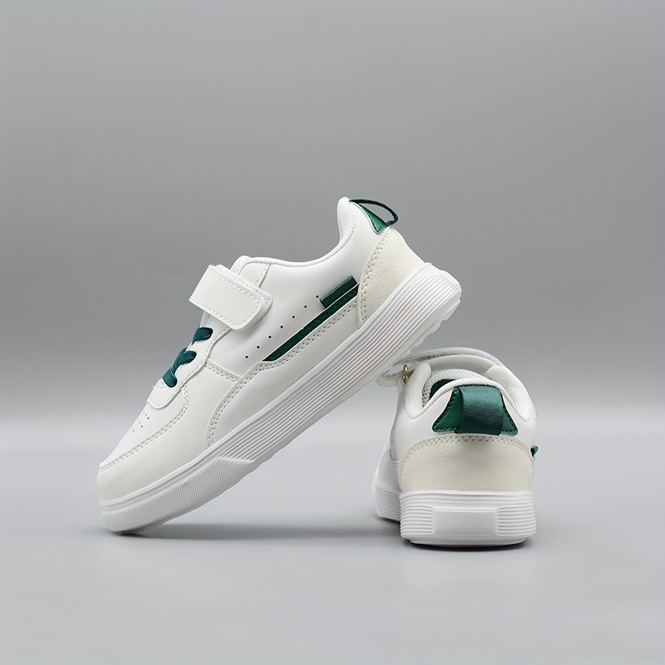 Barcha mavsumlar uchun mos, qulay, engil va zamonaviy rang-blokli skeytbord poyabzallari o'g'il va qizlar uchun.