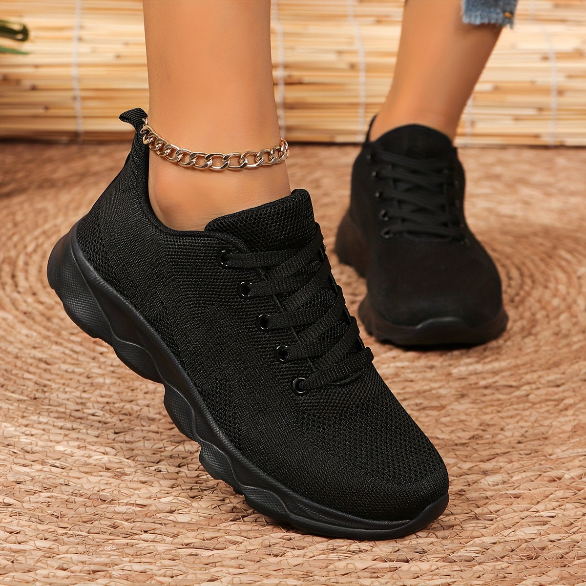 Women’s Breathable Knit Sneakers Black and White Striped Low-Top Running Shoes