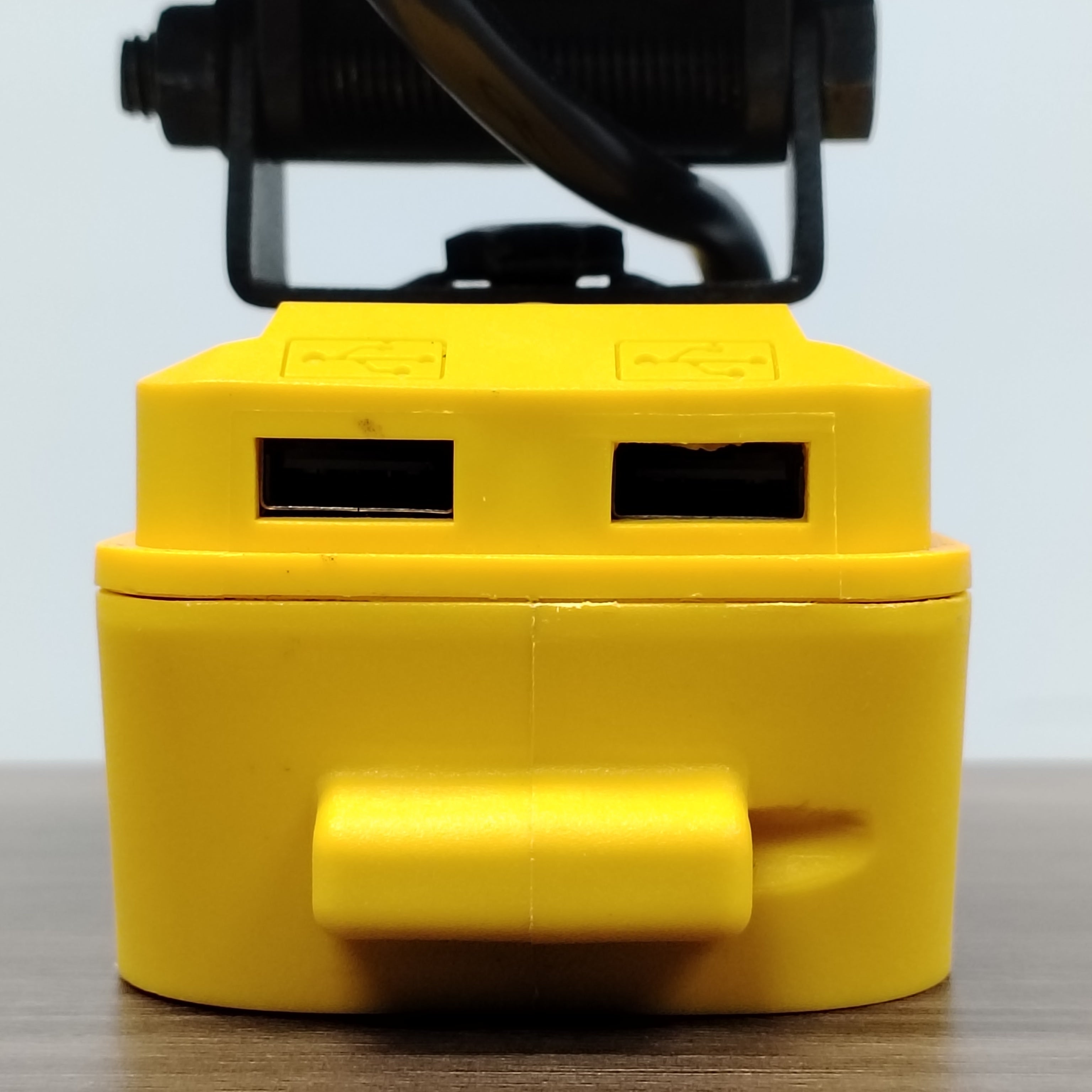 Cordless LED Work Light Floodlight with USB Charging Ports 48W 60W 90W Waterproof Portable