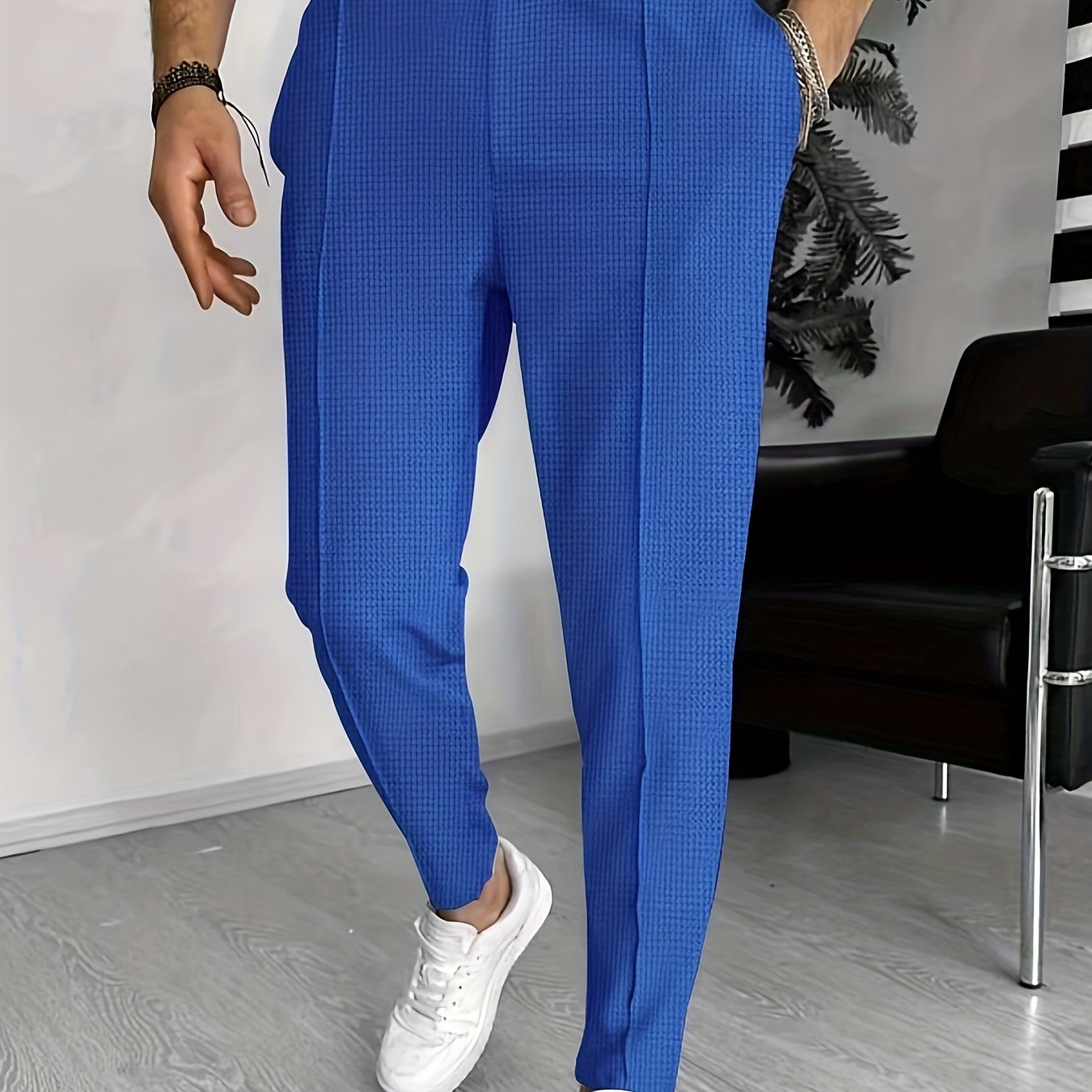 Men's Slim Polyester Sweatpants with Drawstring Waist for Spring and Autumn Running