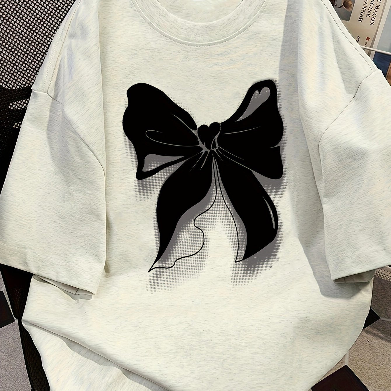 Women's Oversized White Bow Print Y2K Style Cotton T-Shirt with Short Sleeves