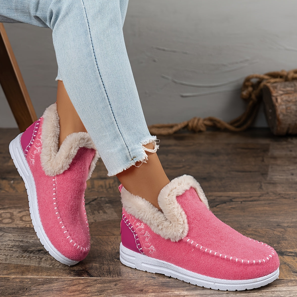 Women's Slip-On Winter Boots Cold Weather Plush-Lined Black Durable Traction