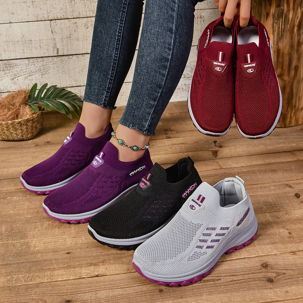 Women's Casual Athletic Sneakers with Breathable Mesh Black White