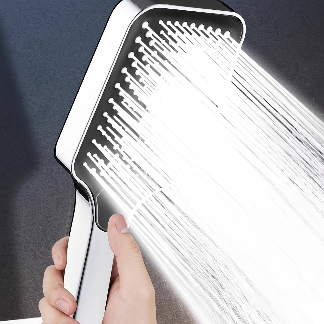 Cabezal de ducha ajustable cuadrado con salida de agua gruesa y potente rociado plata