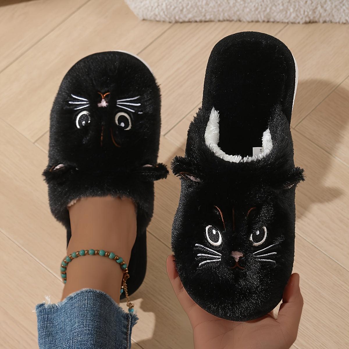 Women's Plush Cat Slippers Soft Fabric Cozy Indoor Outdoor Footwear
