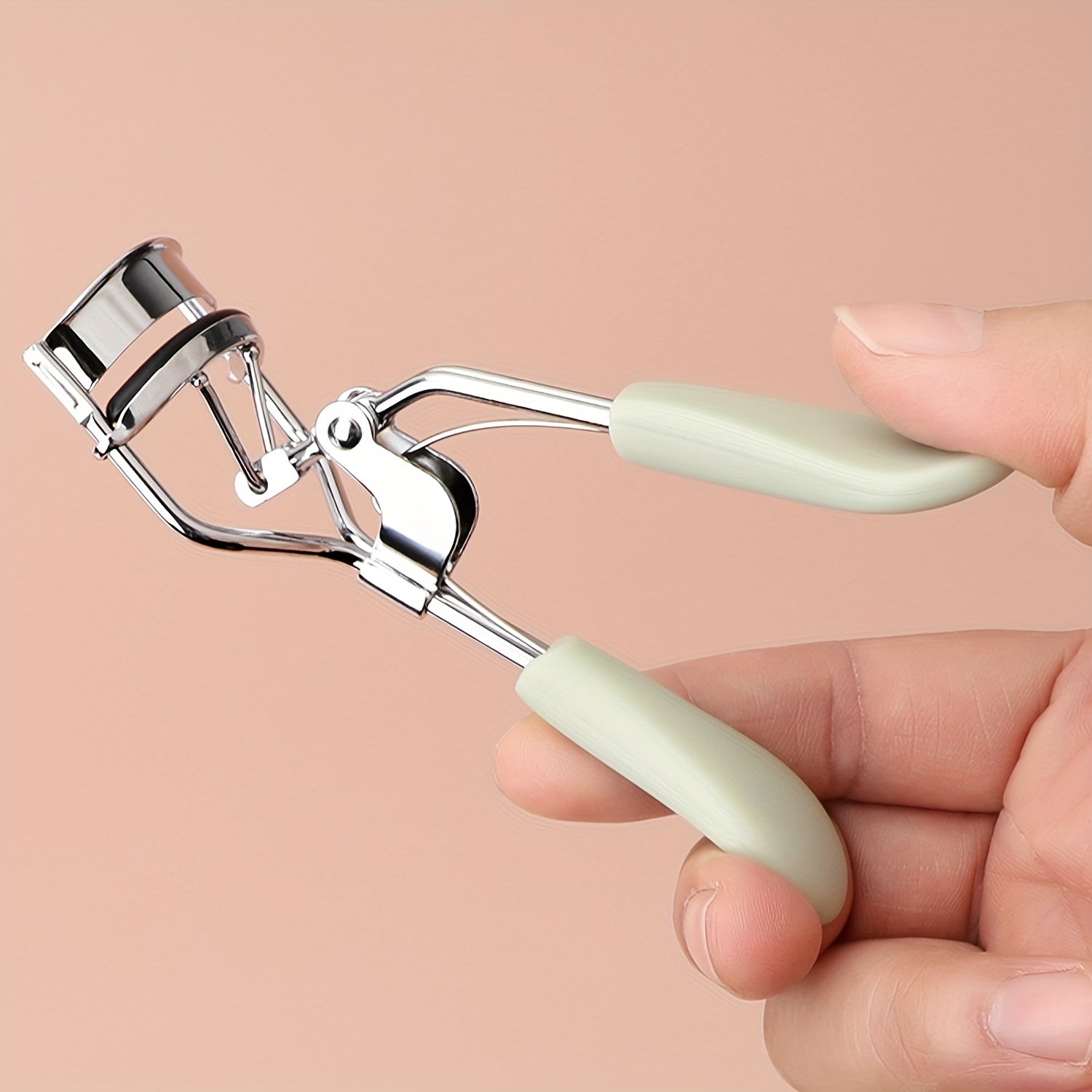 Women Stainless Steel Eyelash Curler Natural Lift Long-Lasting Makeup Tool