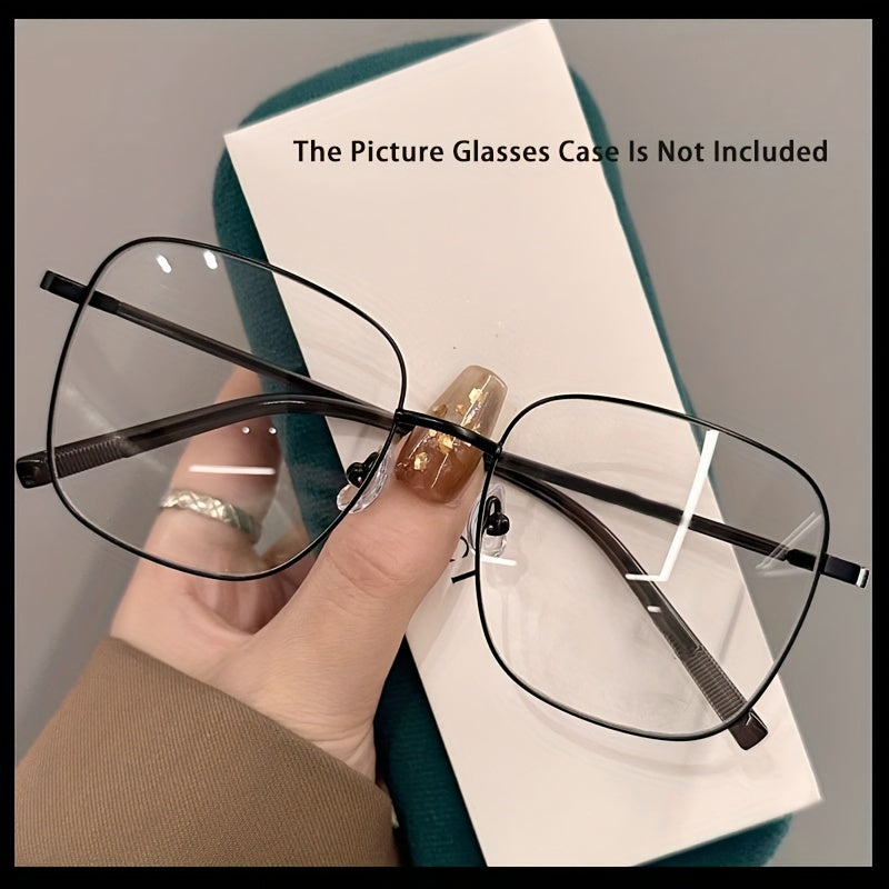 Ayollar uchun katta ramkali retseptli ko‘zoynaklar qisqa ko‘rish uchun yumshoq uslubda