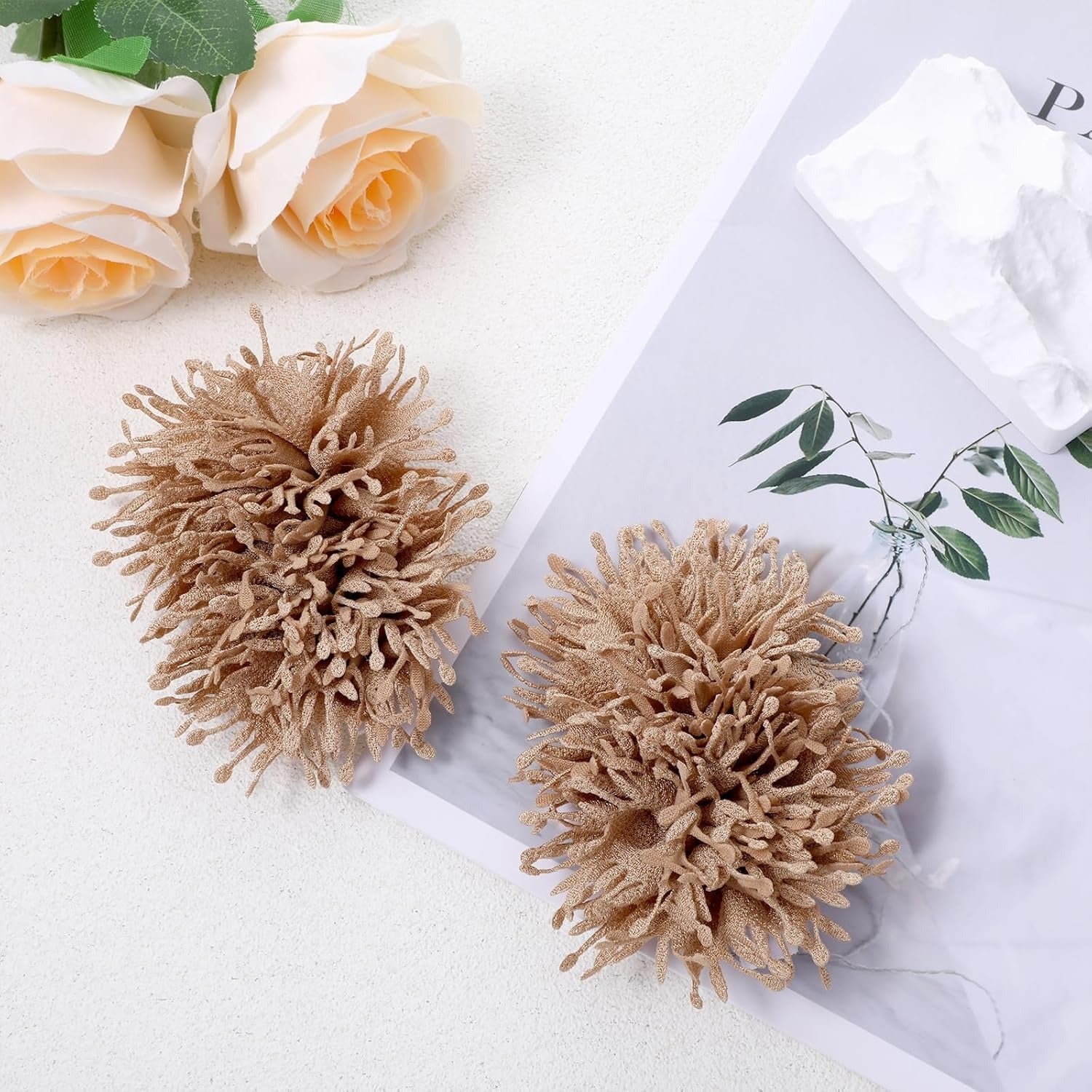 Women's Beige Floral Shoe Clips 2pcs Heel Decorations for Glittery Occasions
