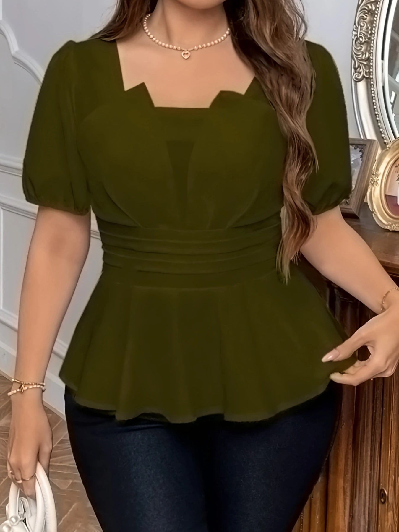 Plus o'lcham ayollar bluzkasi qisqa qolli kvadrat bo'yinli yumshoq pushti oqimli top