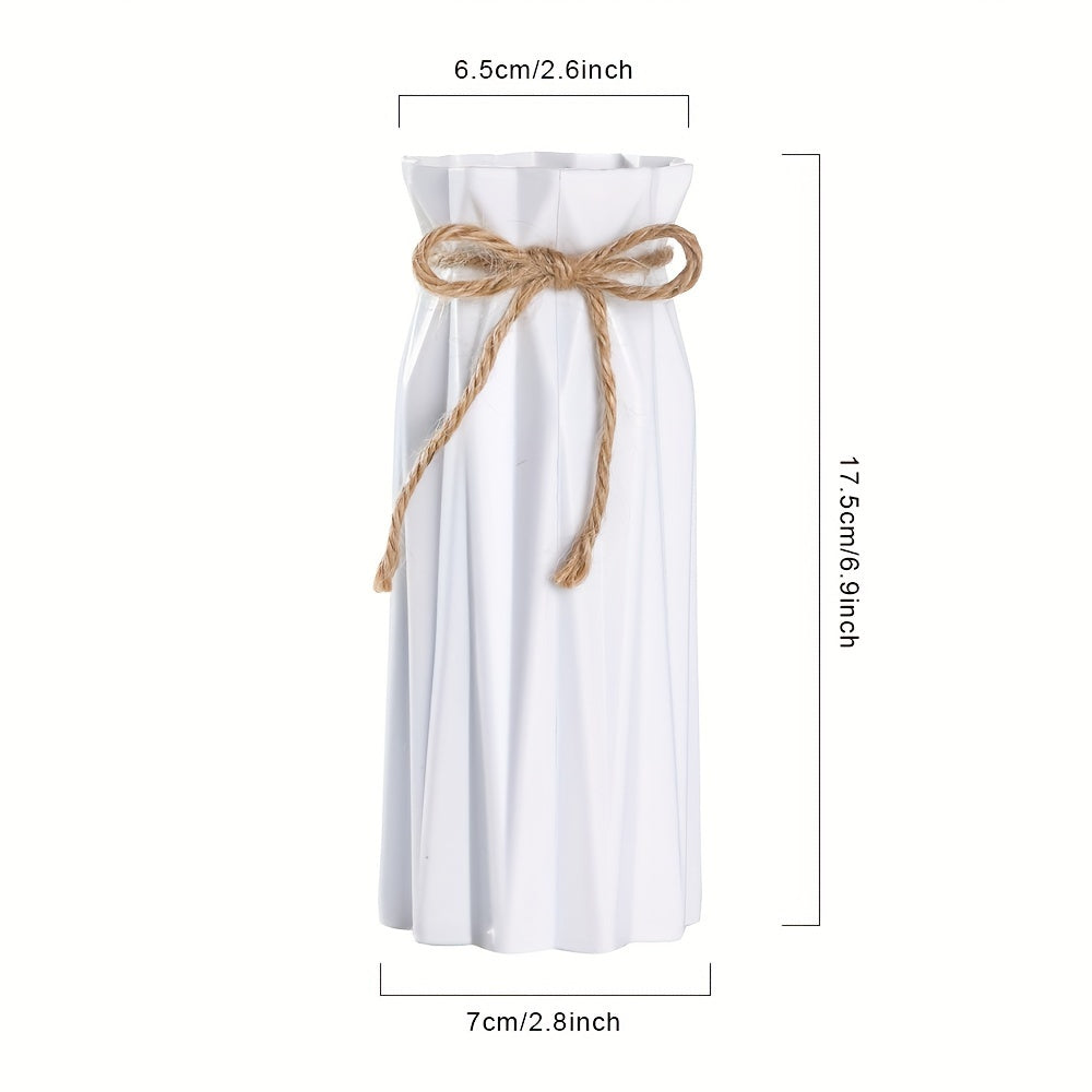 Set of 4 Plastic Vases with Origami Design and Pampas Grass Pattern 17.5cm Tall for Home Office Decor