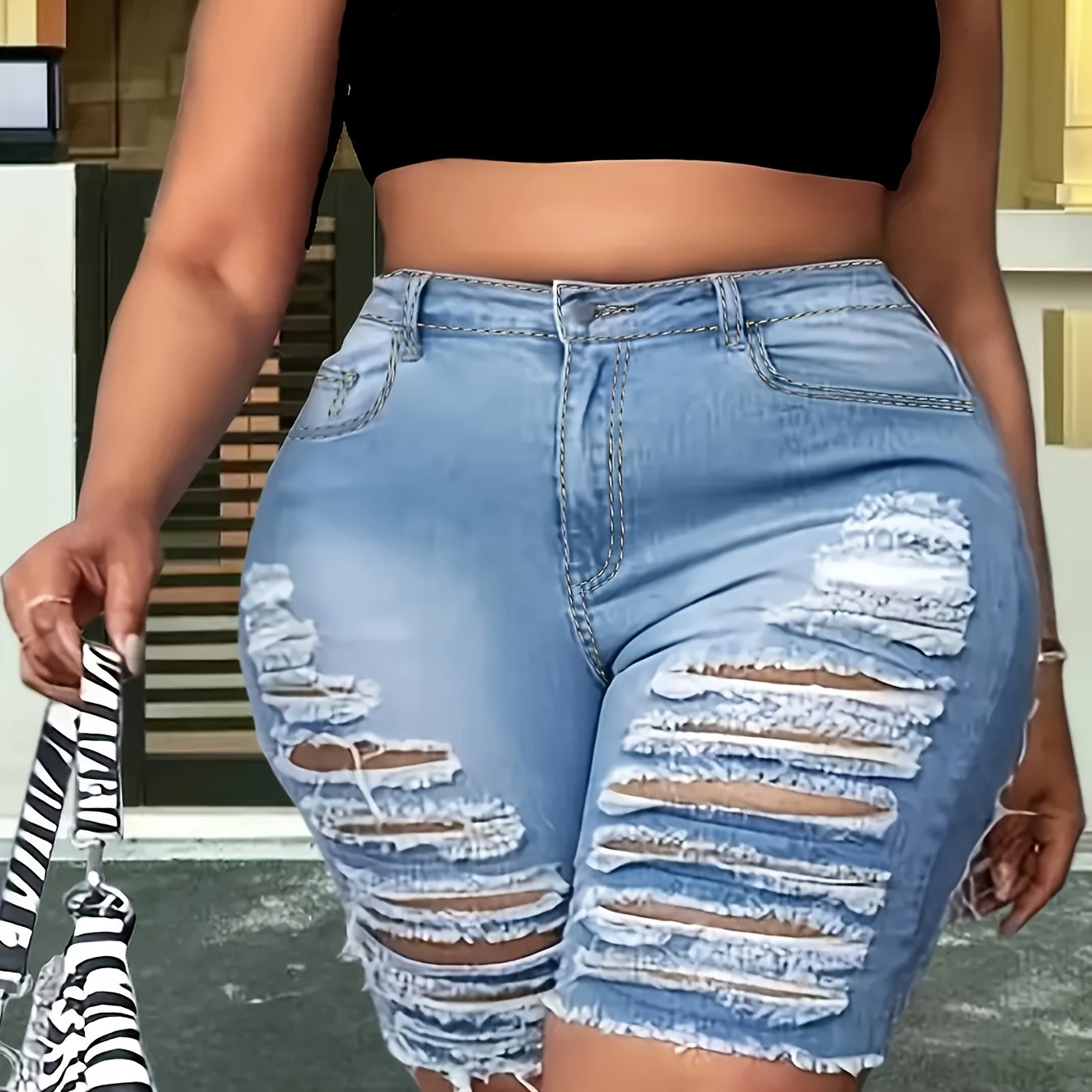 Plus Size Women's Ripped Raw Hem Denim Shorts High Waist Casual