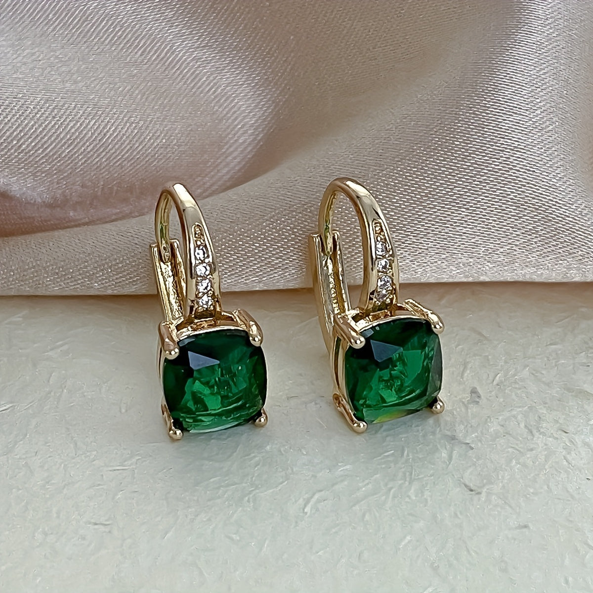 Ayollar uchun kvadrat shaklidagi kubik zirkoniy stud uzuklar, 18K oltin bilan qoplangan mis, moda zargarlik buyumlari