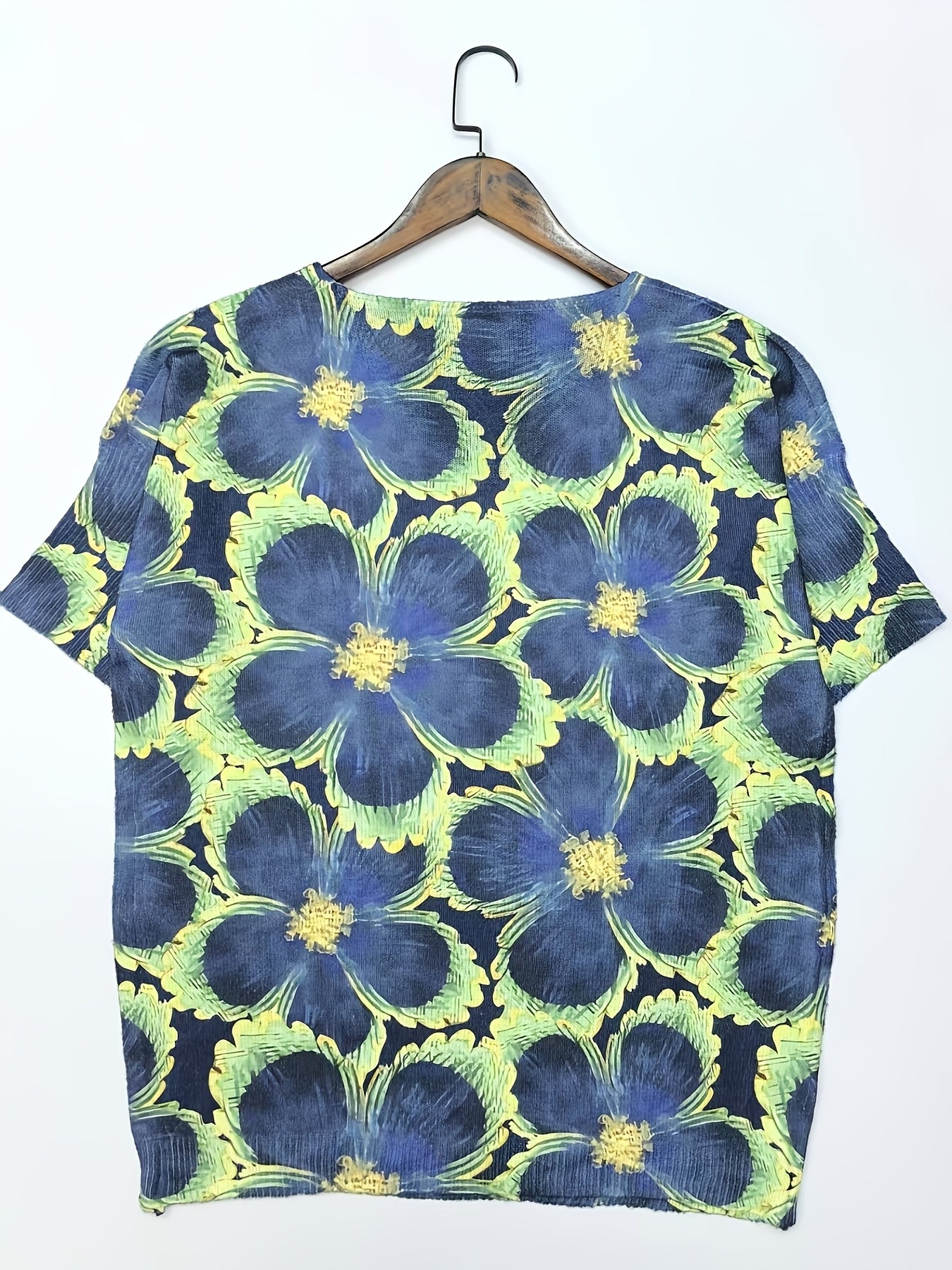 Women's V-Neck Short Sleeve Top Floral Print Blue Fabric