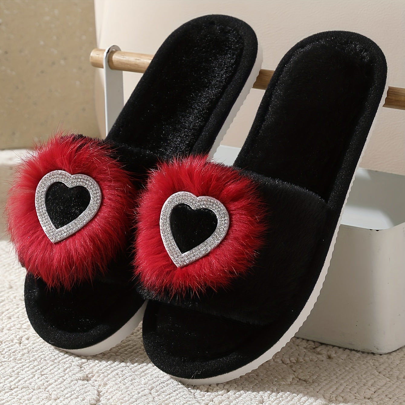 Glam Rhinestone Heart Slippers Indoor Plush Slip-Ons EVA Sole Winter Solid Color Fabric