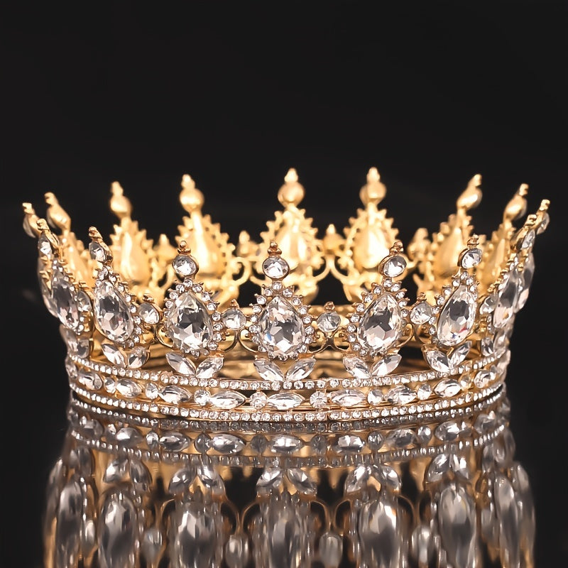 To'ylar va promlar uchun porloq rhinestones bilan to'yli tiaralar va taxtlar