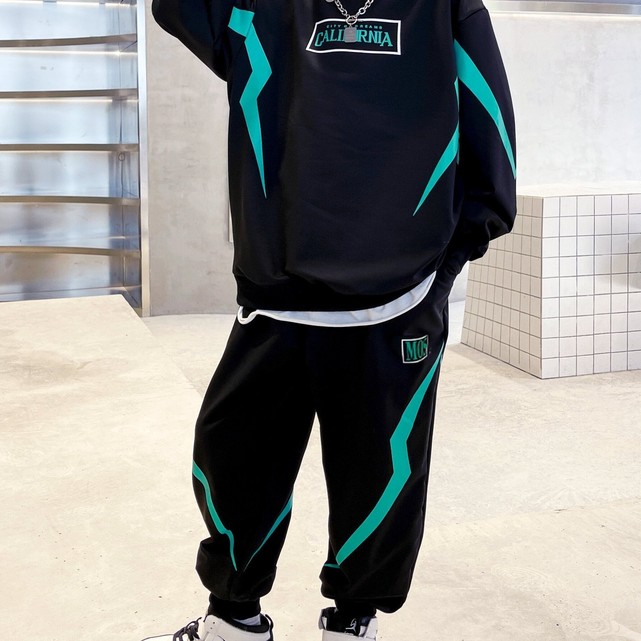 Детский комплект для мальчиков: свитшот с длинными рукавами и принтом букв, и спортивные штаны, повседневная одежда для весны и осени