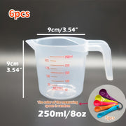 1 ta o'lchov stakani va 5 ta o'lchov qoshiq, to'plangan tutqichlar bilan, aniq pishirish va ovqat tayyorlash o'lchovlari uchun ideal.