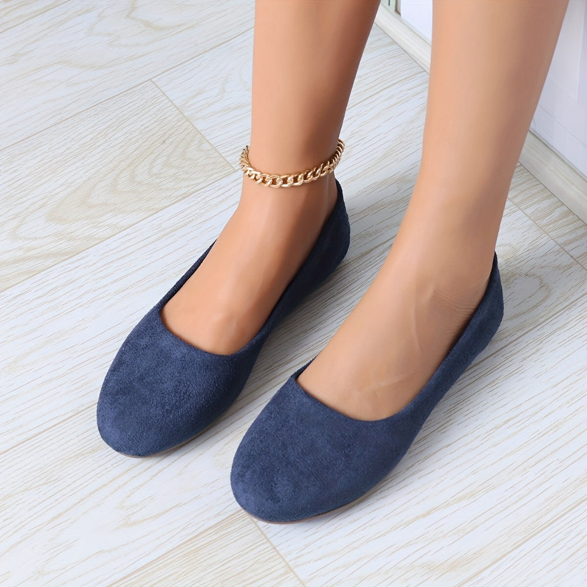 Women's Solid Color Minimalist Flats Lightweight Slip-On Walking Shoes