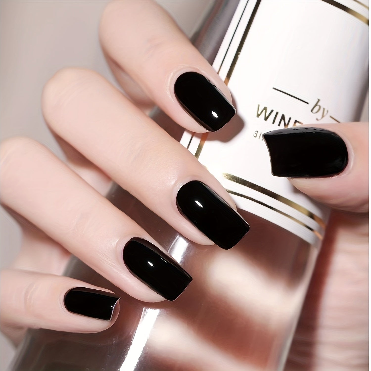 Juego de 24 piezas de uñas cortas cuadradas para mujer en colores sólidos con purpurina