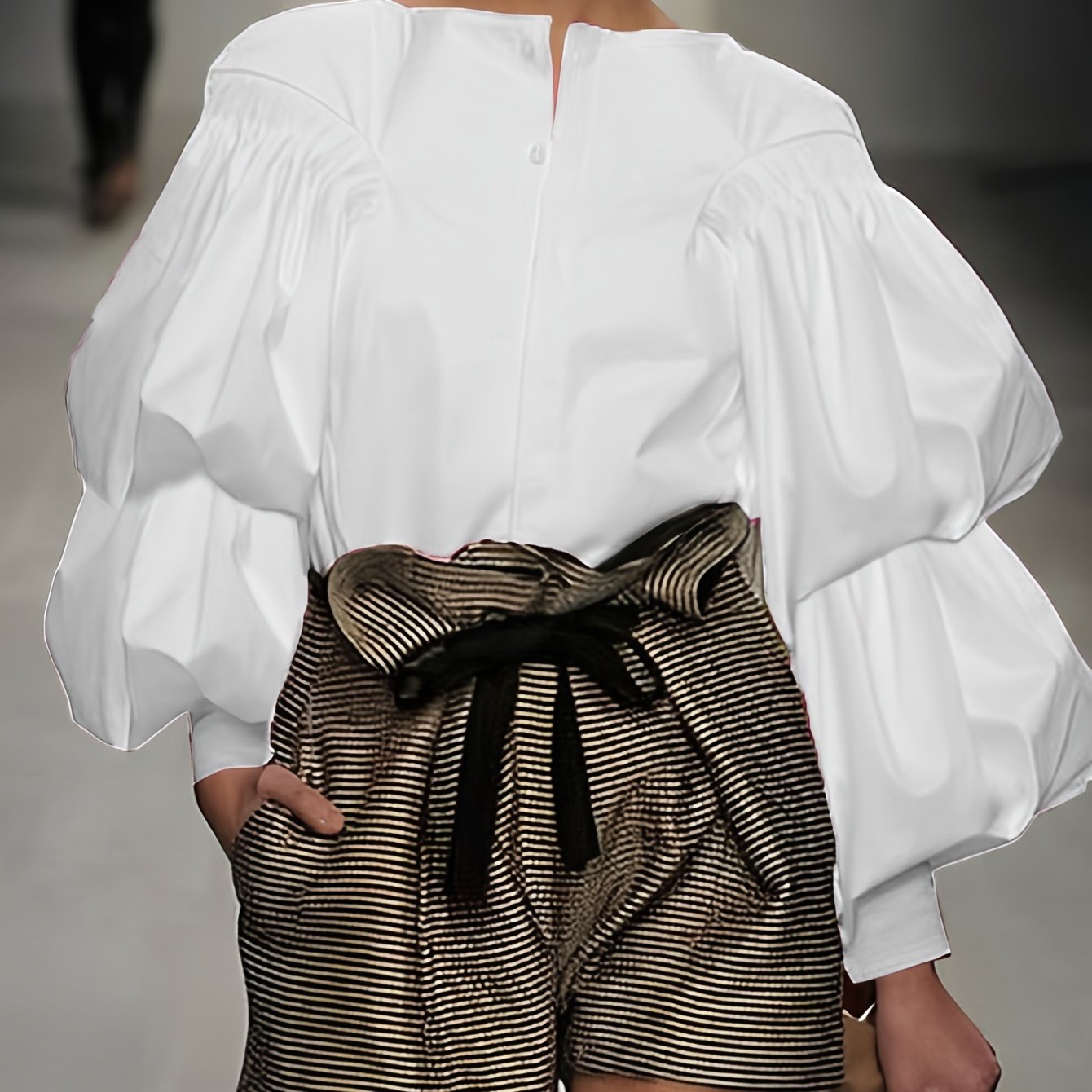 Plus Size Women's Blouse Solid Color Button Detail Spring Elegant Top