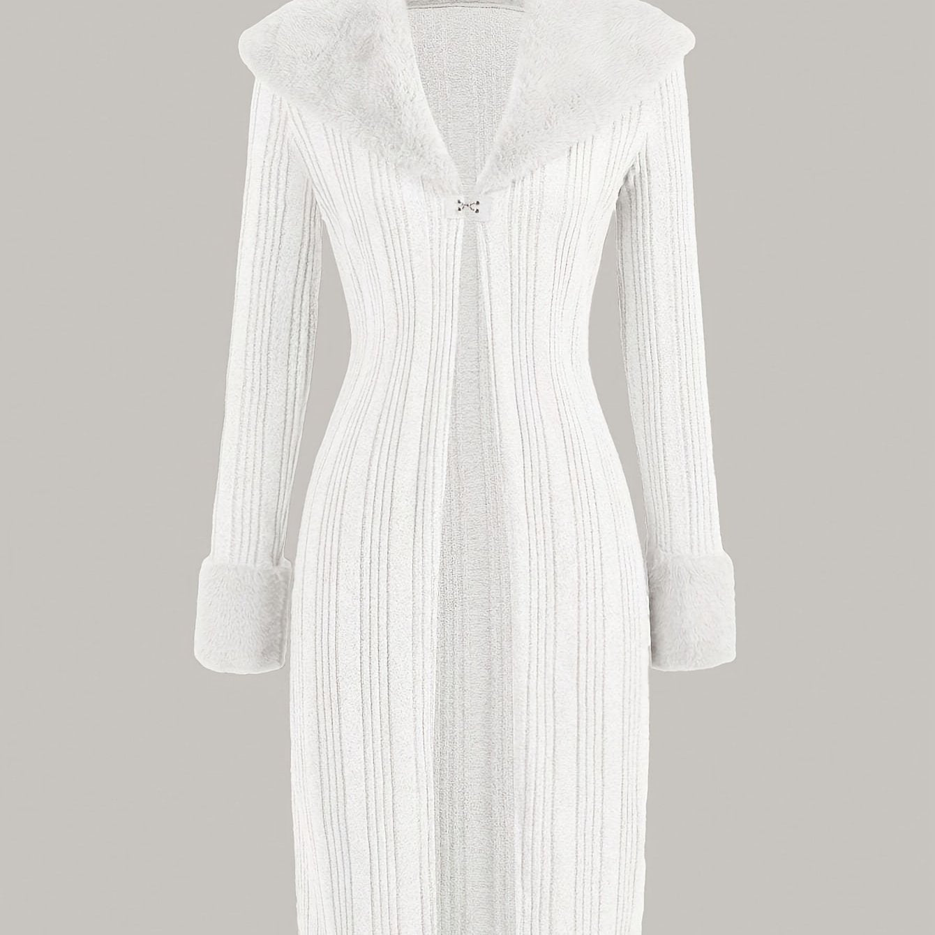 Uzoq yengli, uslubiy polyester palto, soxta mo'ynali yaka bilan, barcha fasllar uchun mukammal.