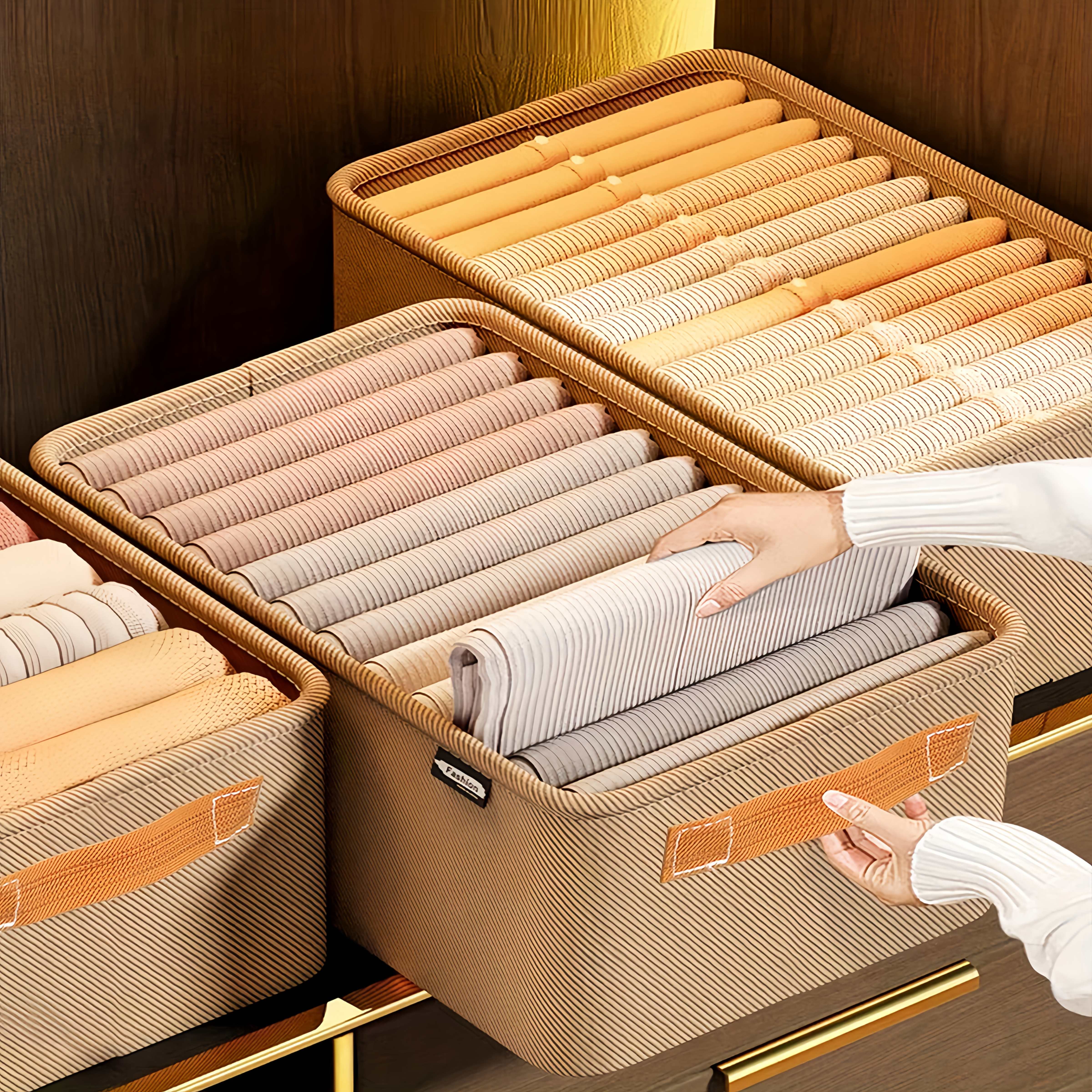 Многофункциональная складная корзина для хранения с ручкой для организации одежды, одеял и экономии места в шкафах, спальнях и общежитиях. Практичный помощник для хранения в доме.