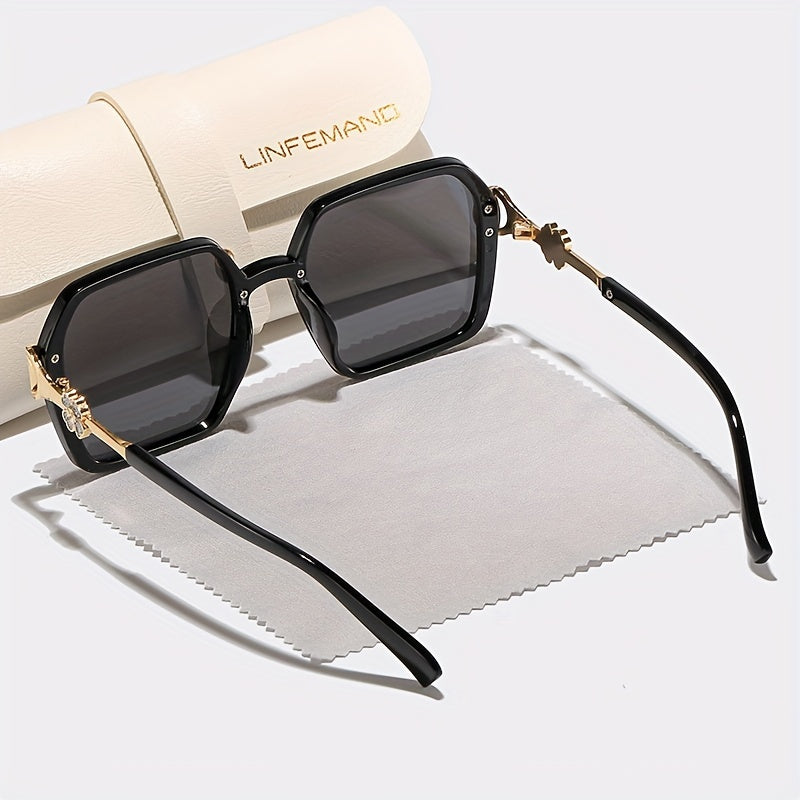 Women's Square Fashion Glasses with Gradient and Carved Design for Parties and Gifts