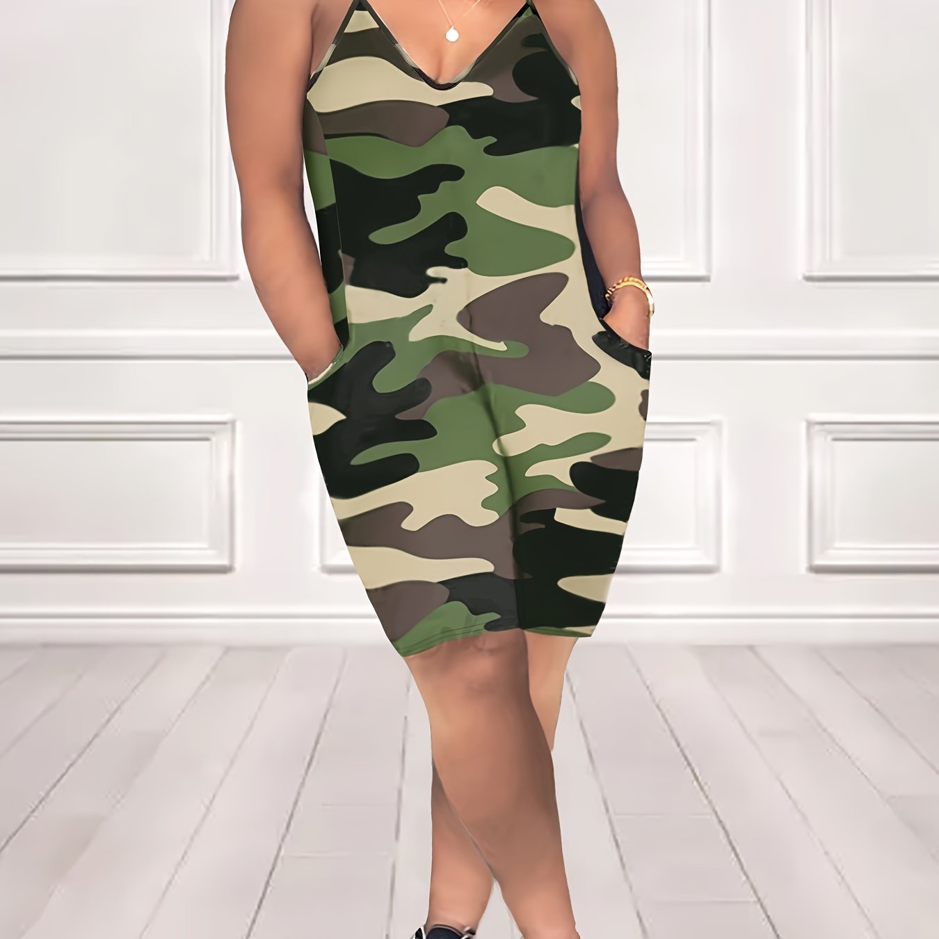 Plus Size Camouflage Print Sleeveless Romper Jumpsuit with Pockets