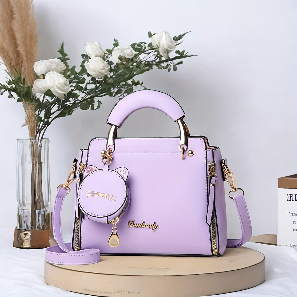 Стильная черная сумка-тоут с регулируемым ремнем, с кошачьим шармом - идеально подходит для поездок на работу и повседневных выходов, может носиться как на плече, так и через плечо.