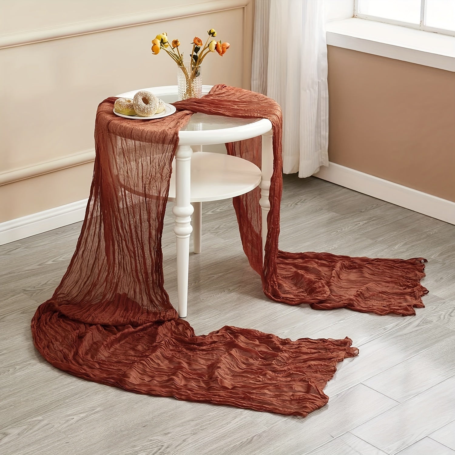 Ko'p rangli qirqilgan stol bayrog'i - nafis ovqatlanish stoli bezaklari