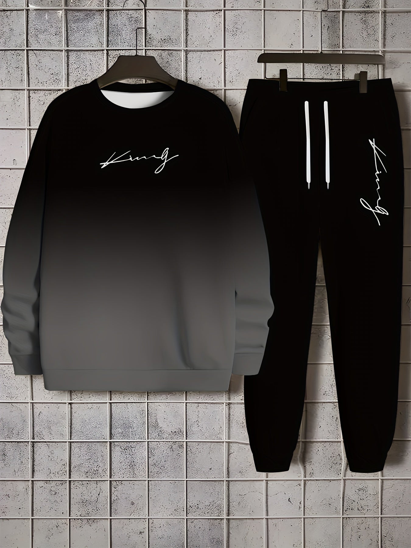 Men's Casual Outfit Set Long Sleeve Crew Neck Tee and Joggers with Print