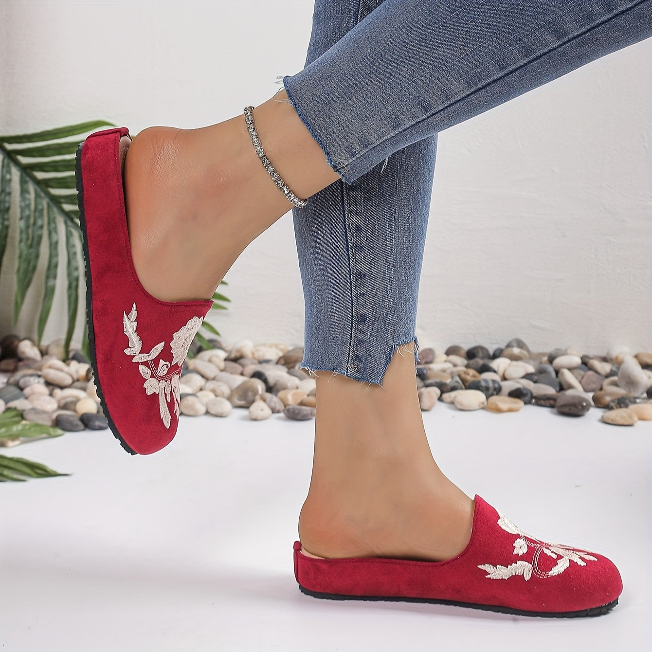 Women's Printed Comfortable Home Slip Ons for Indoor Use