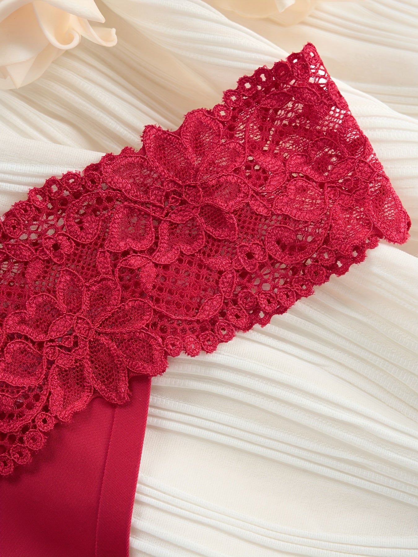 Women's Lace Thong with Pearl Chain Detail Underwear