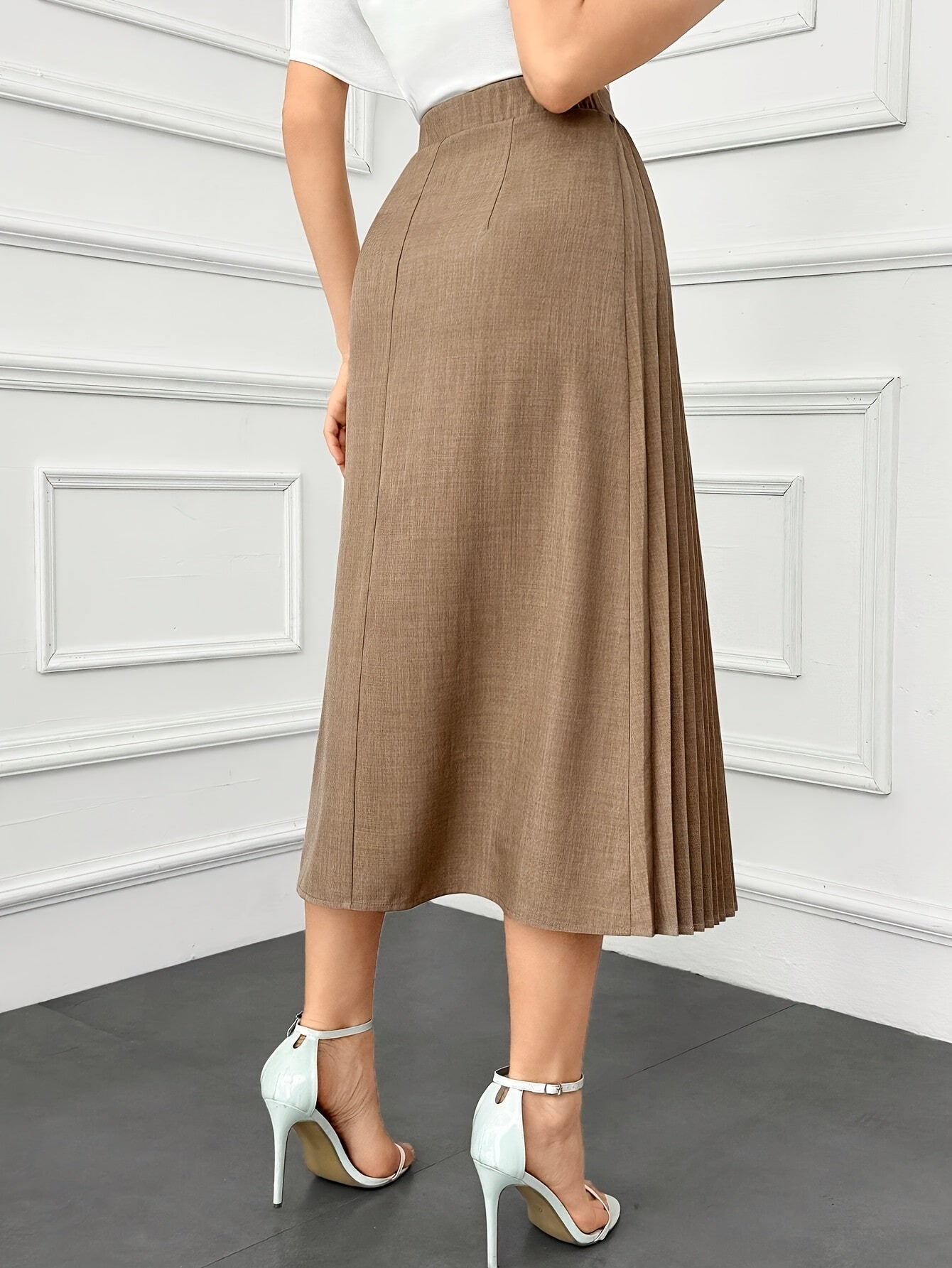 Women's Solid Color High-Waisted Pleated Midi Skirt with Button Front