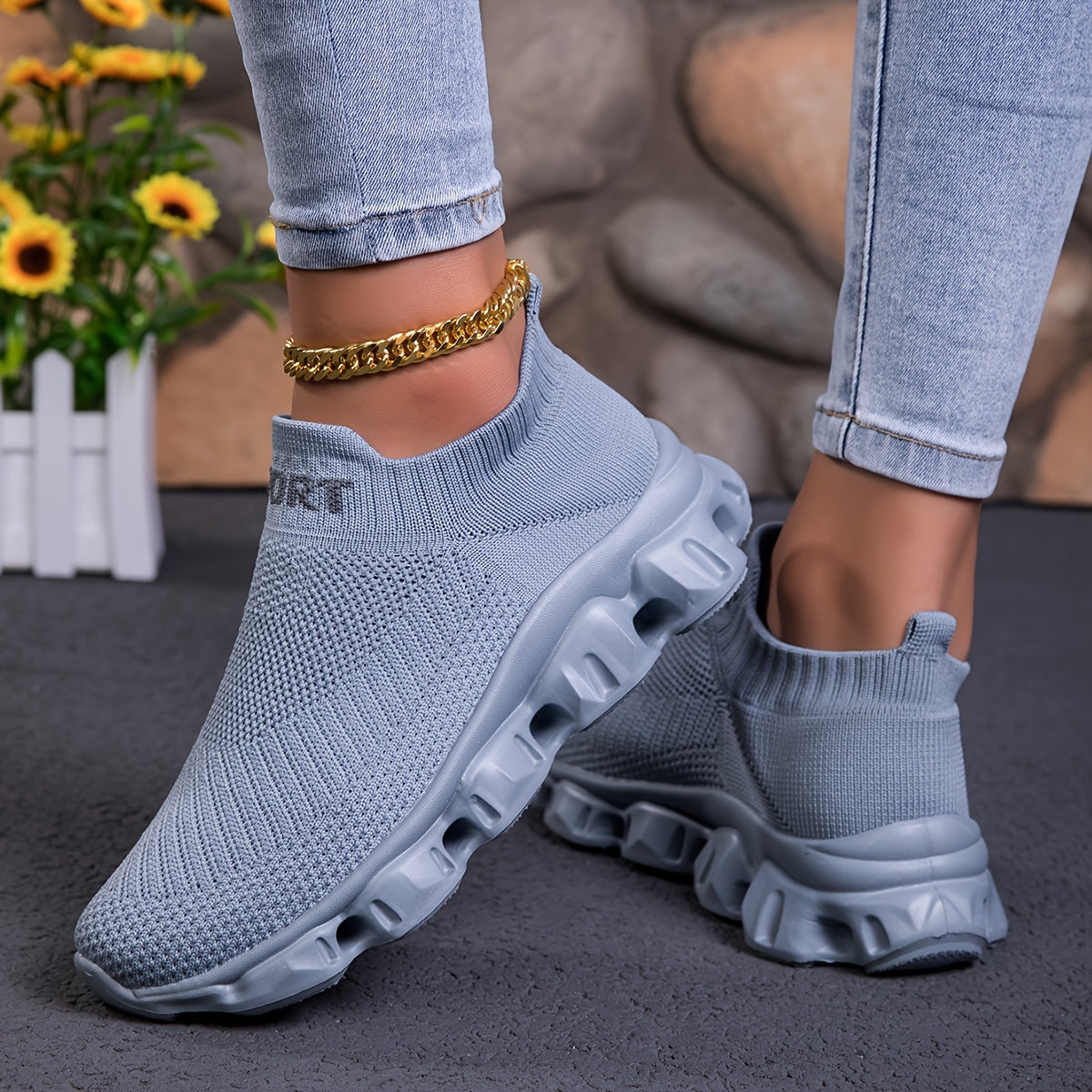 Women's Breathable Knitted Fabric Slip-On Sneakers Casual Athletic Shoes