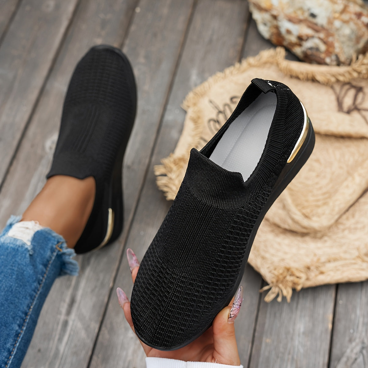 Women's Slip-On Sneakers Lightweight Breathable Mesh Casual Shoes