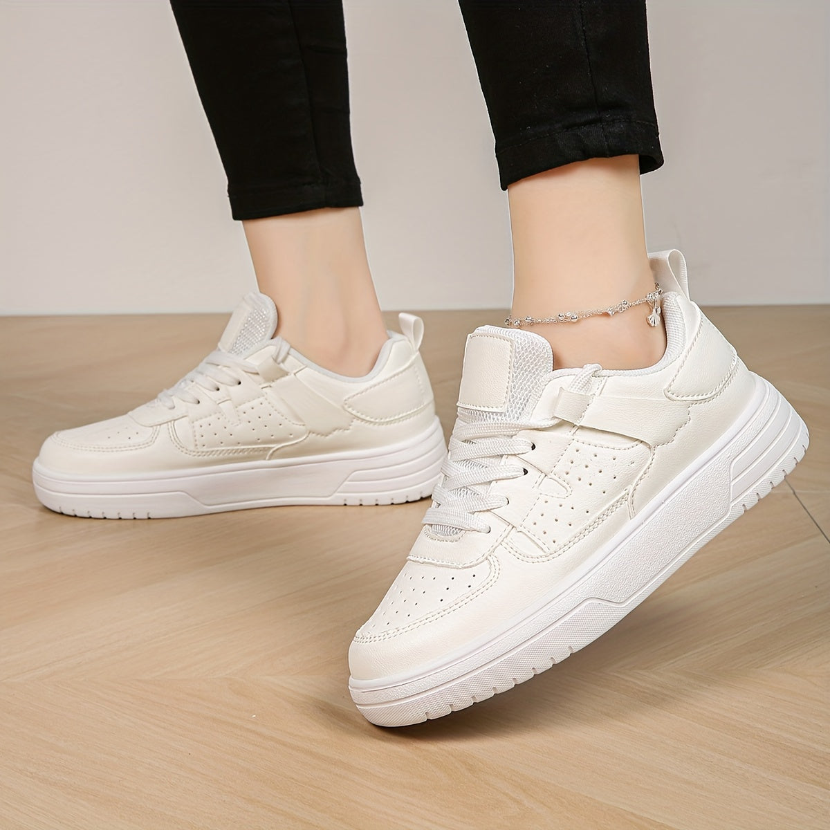 Women's Two-Tone Low-Top Sneakers Soft Breathable Lightweight Casual