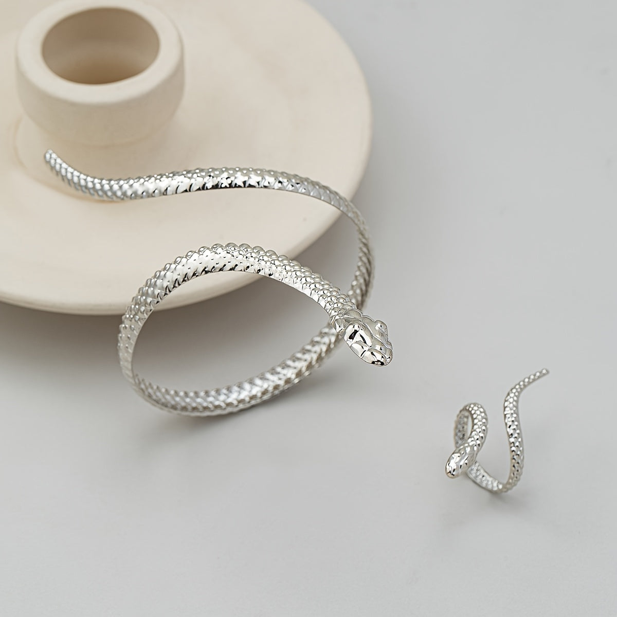 Retro Bohemian Snake-Shaped Ring and Bracelet Set Dark Trendy Jewelry Collection