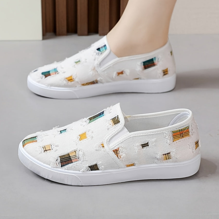 Women's Breathable Slip-On Sneakers, White Casual Shoes with Checkered Pattern