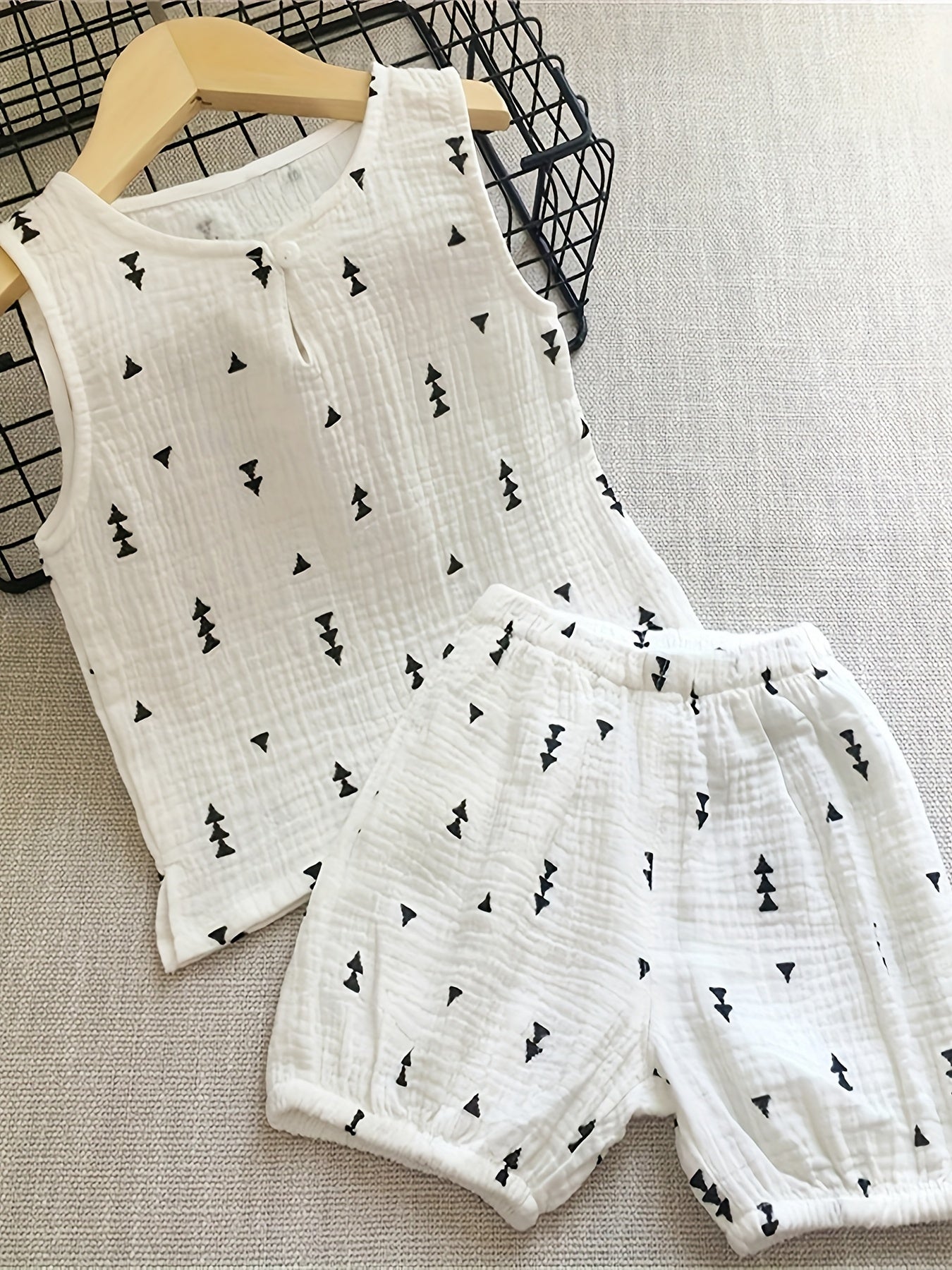 Baby Boys Summer Outfit Cotton Vest and Elastic Waist Shorts Solid Color Casual 2-Piece Set